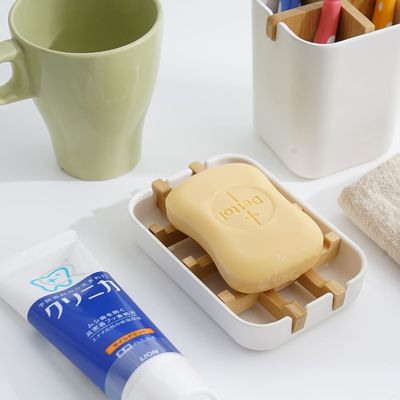 Λευκό κάλυμμα σαπουνιού από μπαμπού Αυτοαποχέτευση για ντους και μπάνιο