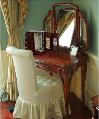 Χρώμα ξύλου πεύκου 4 συρτάρια ξύλινα κοσμήματα για αποθήκευση δαχτυλιδιών και οργάνωση μακιγιάζ