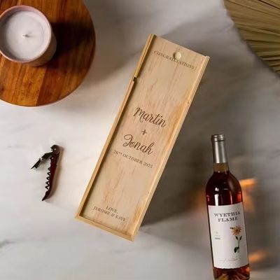 Κουτί σαμπάνιας από πεύκο για αρραβώνες και γάμους 35x11x11cm