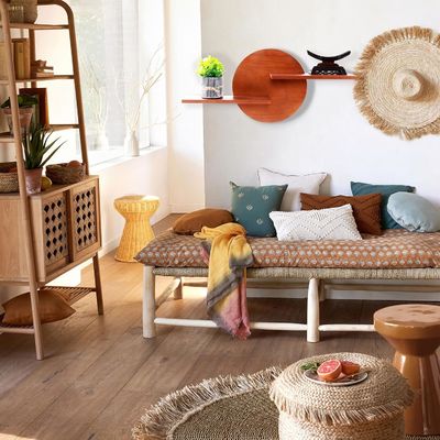 Μη αναδιπλώσιμες ράβδοι Στρογγυλή διακοσμητική οθόνη Τείχος Εγκατάσταση Ρίχτρα Κρεμάστρα Ρίχτρα Μεγάλη ποσότητα