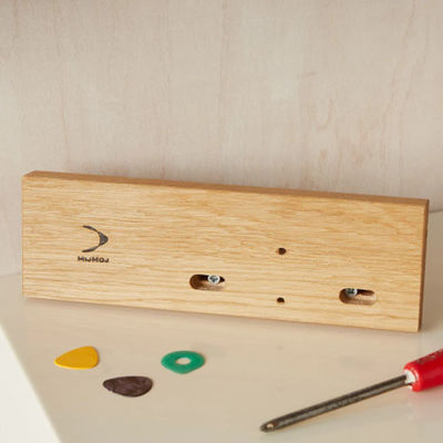 Γυμναστική οθόνη για κιθάρα, προσαρμοσμένη στον χώρο της παράστασης σας.