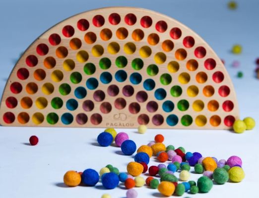 Χειροποίητο ξύλινο Montessori Rainbow Color Learning παιχνίδι για 2-4 ετών ως αίτημα σας