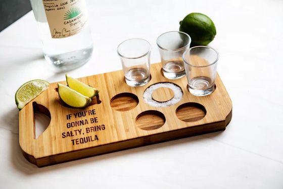 Σύγχρονο Στυλάτο Πίνακα Μπαμπού Πτήση Πίνακα μπύρας με χαραγμένα Κρατήρες γυαλιού ξύλου