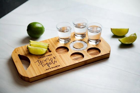 Σύγχρονο Στυλάτο Πίνακα Μπαμπού Πτήση Πίνακα μπύρας με χαραγμένα Κρατήρες γυαλιού ξύλου