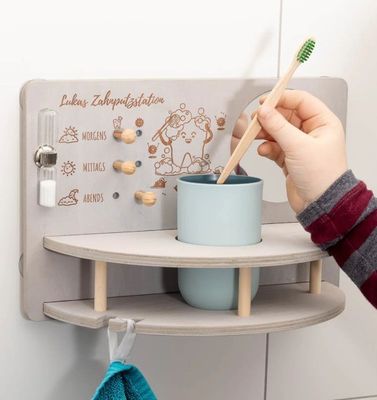 Θέμα αγάπης Σταθμός βουρτσίσματος δοντιών για παιδιά με ξύλινο κάδρο καθρέφτη και εξοικονόμηση χώρου