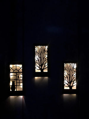 Χειροποίητη ξύλινη διακόσμηση τοίχου LED για το υπνοδωμάτιο τετράγωνο πάνω από το κρεβάτι Θέμα αγάπη