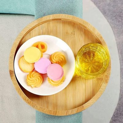 Προσαρμοσμένο φυσικό μπαμπού καναπέ Πλευρικό τραπέζι αναδιπλούμενο στήριγμα βραχίονων Clip-On καναπέ δίσκο για OEM ODM