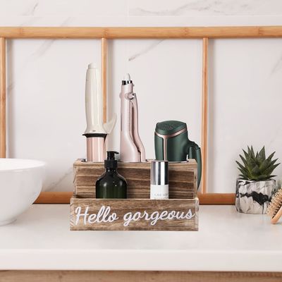 Κρατήστε το μπάνιο σας τακτοποιημένο χωρίς προσπάθεια με αυτό το ξύλινο στεγνωτήριο μαλλιών και στερεοποιητή