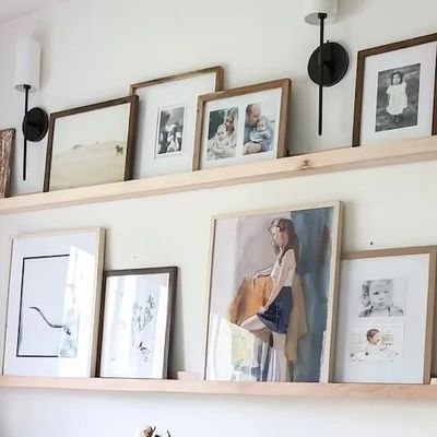 Ξύλινη διακόσμηση σπιτιού Ραστικό στυλ Στερεό ξύλινο πλωτό ράφι με επιλογή προσαρμογής