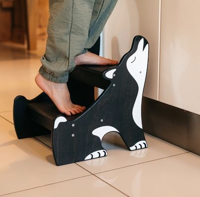 Μεγάλη ποσότητα παιδικών σκαμνί για βρέφη Ιδανικός βοηθός στην κουζίνα και το μπάνιο