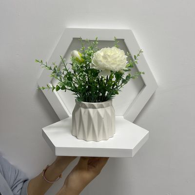 Πάνελ εξοικονόμησης χώρου ξύλινο συρτάρι για την εμφάνιση λουλουδιών και την οργάνωση οικιακών αντικειμένων