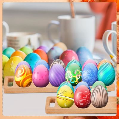 Το δισκοειδές δίσκο για την Ημέρα των Ευχαριστιών εξοικονομεί χώρο με αυτό το ξύλινο πιάτο με 12 τρύπες.