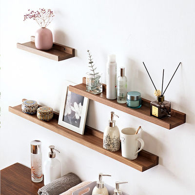 Στον τοίχο τοποθετημένο στερεό ξύλο πλωτό ράφι