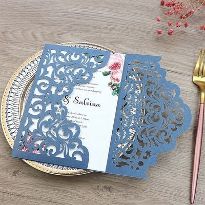Εντυπωσιακή κάρτα πρόσκλησης γάμου με laser cut για το πάρτι της Ευρώπης Περιφερειακό χαρακτηριστικό περιλαμβάνεται