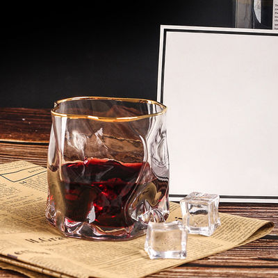 Κρυστάλλινο ποτήρι κρασιού από γυαλί ουίσκι με στραμμένες γραμμές Προσαρμοσμένο λογότυπο και πολλαπλές επιλογές χρωμάτων