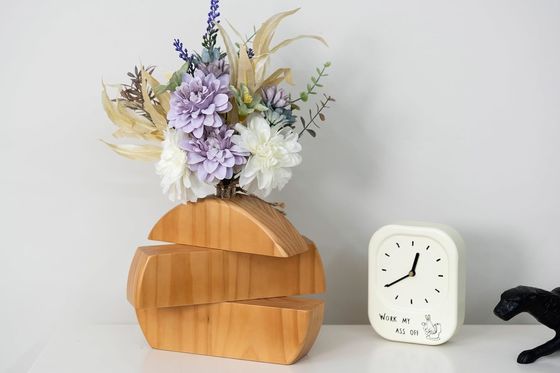 Κουζίνα για την οικιακή διακόσμηση 202405 Σύγχρονο βάζο από γρασίδι Pampas για τα κεντρικά κομμάτια τραπεζιού