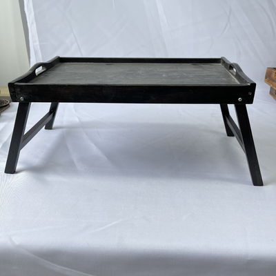 Τυπογραφία με μεταξένιο οθόνο Φυσικό πρωινό ξύλινο δίσκο κρεβατιού με αναδιπλούμενα πόδια Κουζίνα σερβίρισμα