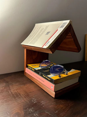 Προσαρμοσμένο λογότυπο Αποδεκτό βιβλίο στέκεται για να μην χάσετε ποτέ τη σελίδα σας και το βιβλίο κάλυψης θέσης