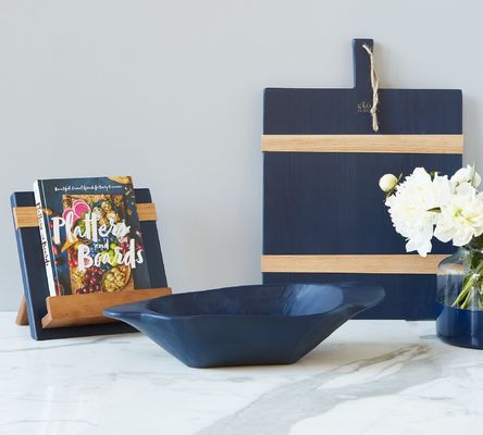 Χειροποίητο ανακυκλωμένο ξύλο Κρατήρες βιβλίων μαγειρικής Πυρσίδες και βελανιδίες για την οργάνωση της κουζίνας