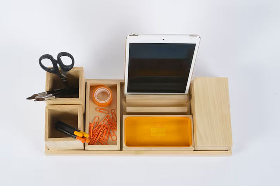 Προσαρμοσμένο ξύλινο επιτραπέζιο αξεσουάρ Set τέλειο δώρο για την οργάνωση του γραφείου των ανδρών