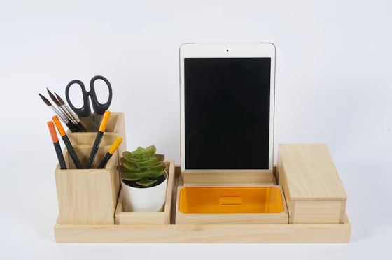 Προσαρμοσμένο ξύλινο επιτραπέζιο αξεσουάρ Set τέλειο δώρο για την οργάνωση του γραφείου των ανδρών