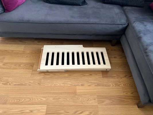 Γειτονικά σκυλιά ξύλινη ράμπα