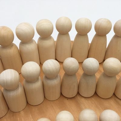 Άχρωμα ξύλινη Peg Doll Οικογενειακό DIY παιχνίδι για χειροτεχνία και γλυπτά Προσαρμοσμένο μέγεθος Δέχεται