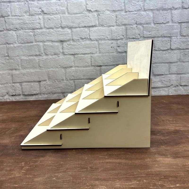 Εφοδιασμός με ταχυδρομείο Y 4 Tier Stand ξύλινο ράφι οθόνης για προσαρμοσμένο μέγεθος επιδόρπιο πίνακα οθόνης