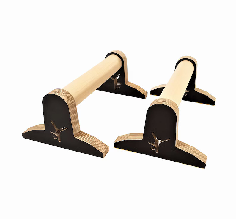 Γιορτή Γιόγκα Φιταρένεια Κουδούνια Καλισθηνική Γυμναστήριο Μπαρ Εκπαίδευση ξύλινα παράλλετα