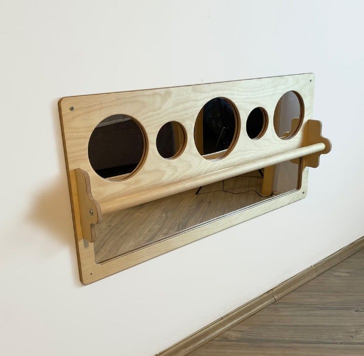 Montessori καθρέφτης Τραβήξτε επάνω ξύλινη μπάρα και το μωρό πάτωμα καθρέφτη για τη βελτιστοποίηση του χώρου