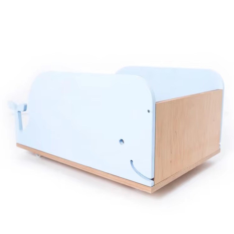 Γειτό κουτί παιχνιδιών σε τροχούς προσαρμοσμένο ανάλογα με το αίτημά σας για την οργάνωση παιδικών παιχνιδιών